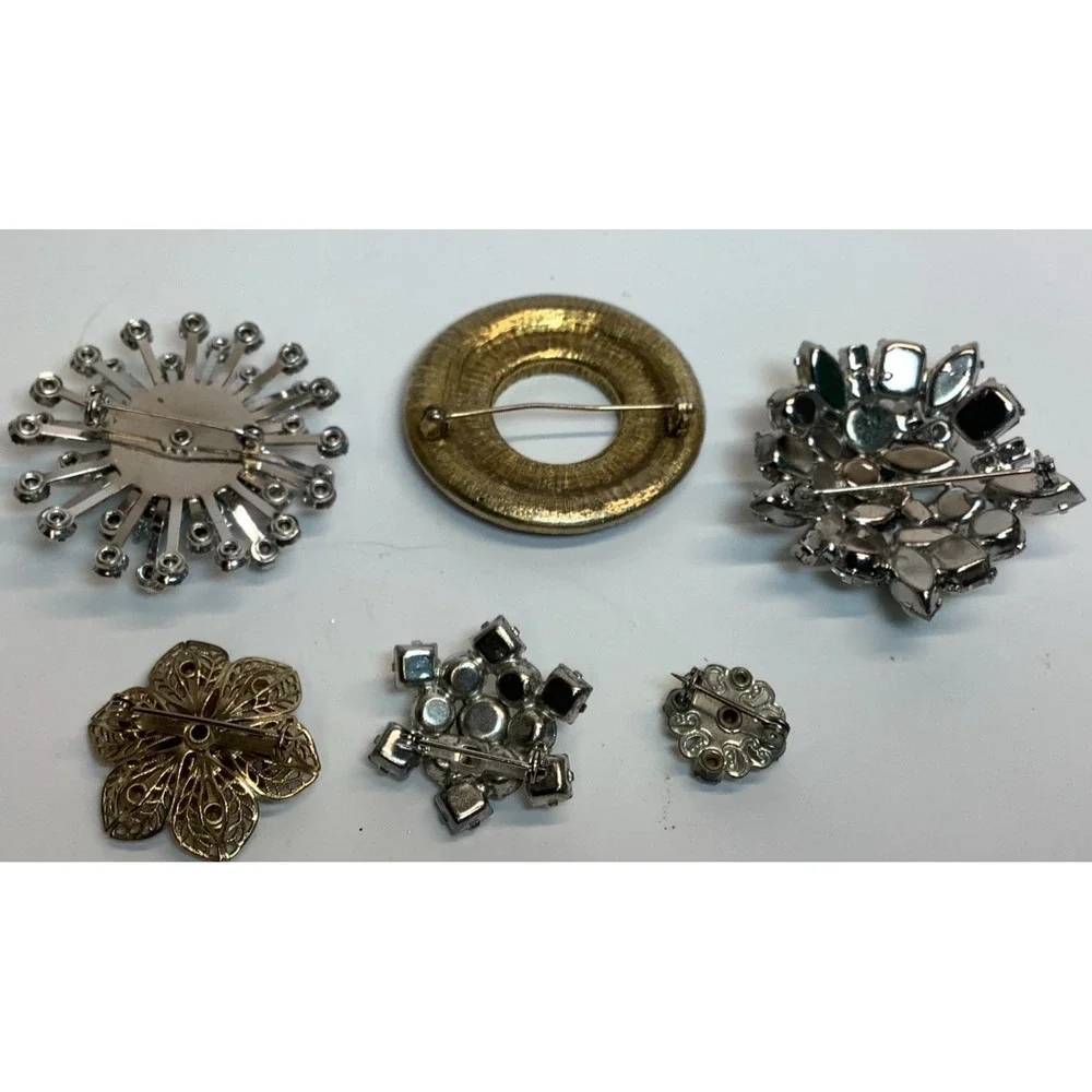 6 Vintage Sparkling Brooches Beautiful Condition!